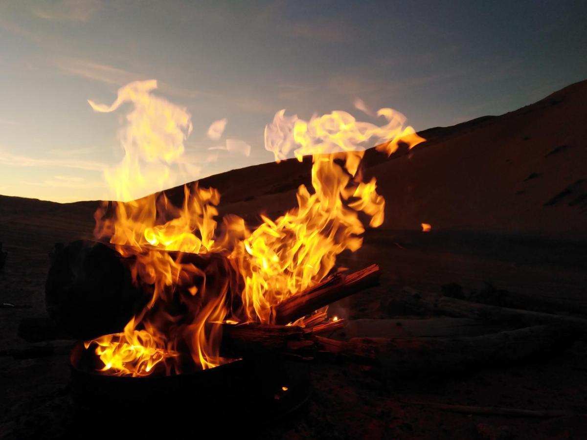 Riad Amar Merzouga Buitenkant foto